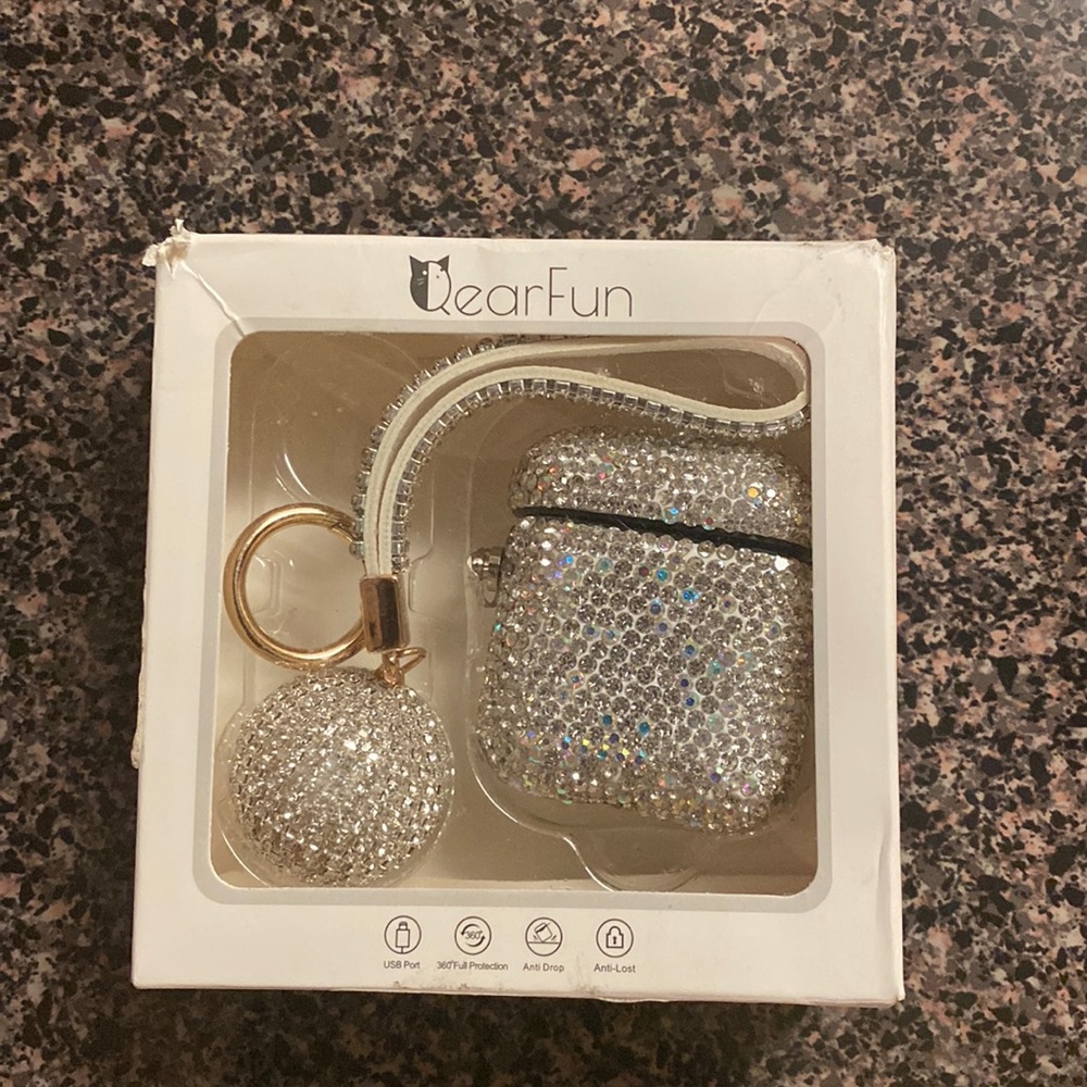 Bedazzled AirPod case/keychain fits model 1&2